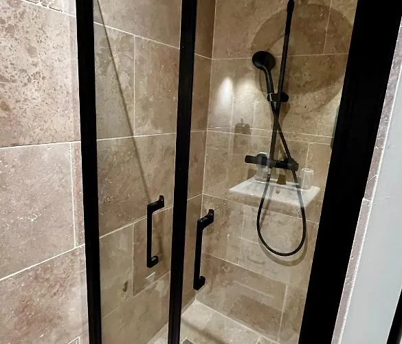 Le Donjon De Lily - Coeur De La Cite Medievale דירה