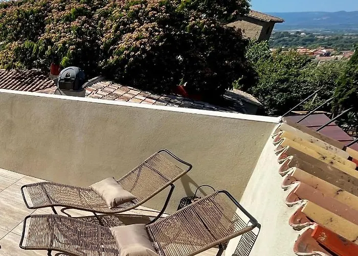 Le Donjon De Lily - Coeur De La Cite Medievale