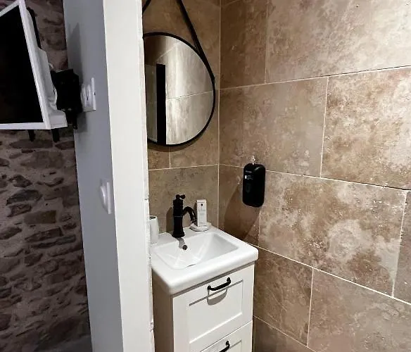 Le Donjon De Lily - Coeur De La Cite Medievale Apartament *