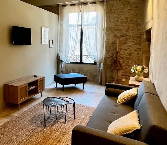 Le Donjon De Lily - Coeur De La Cite Medievale